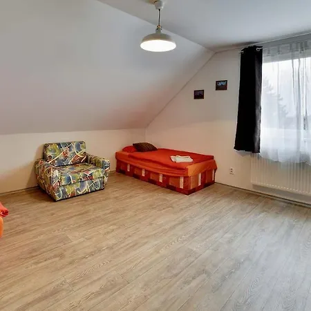 House Вилла Malsice