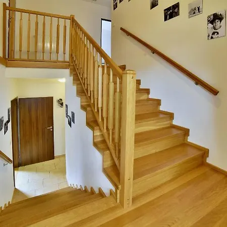 House Malsice